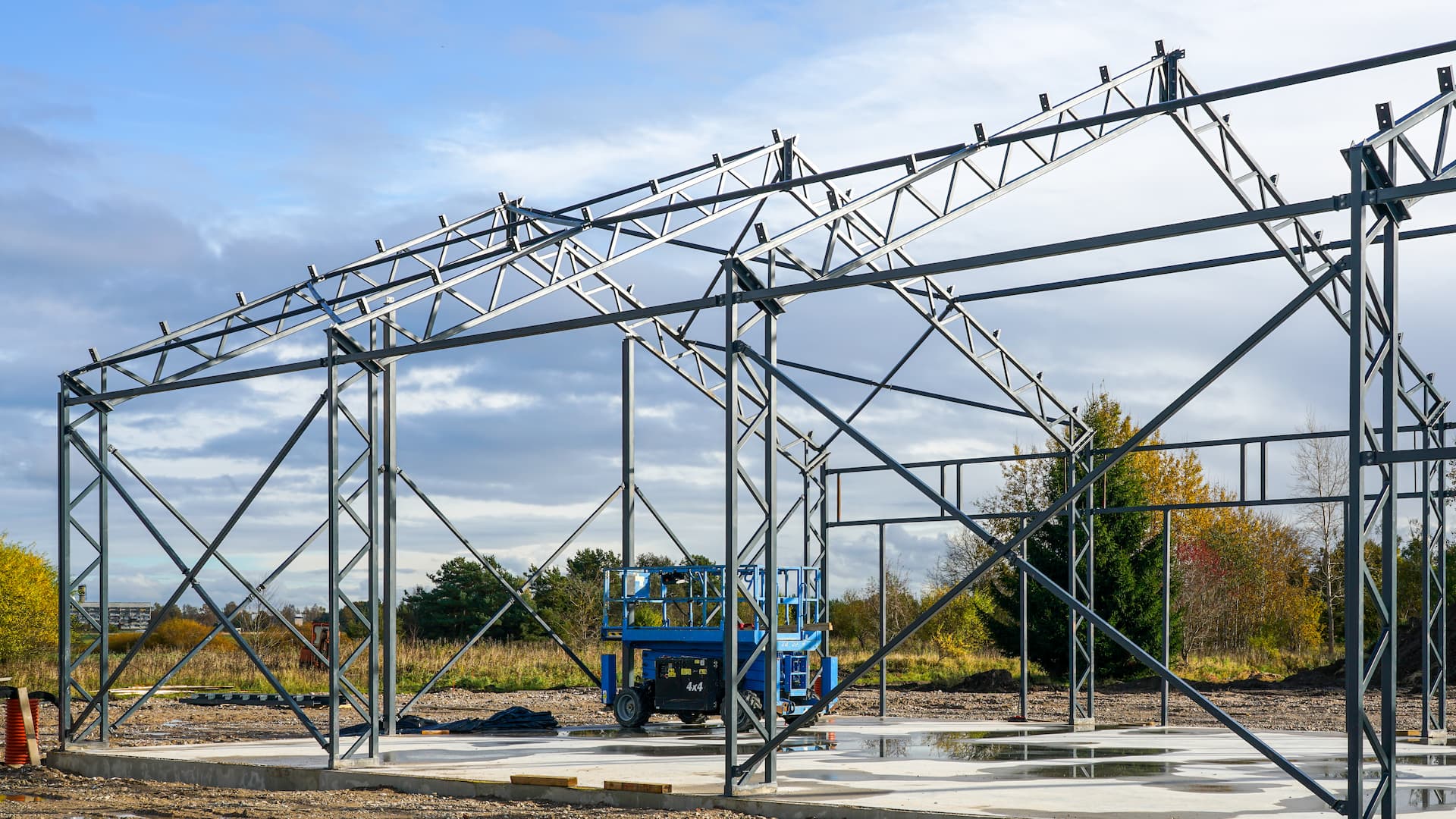 a metal structure with a blue lift