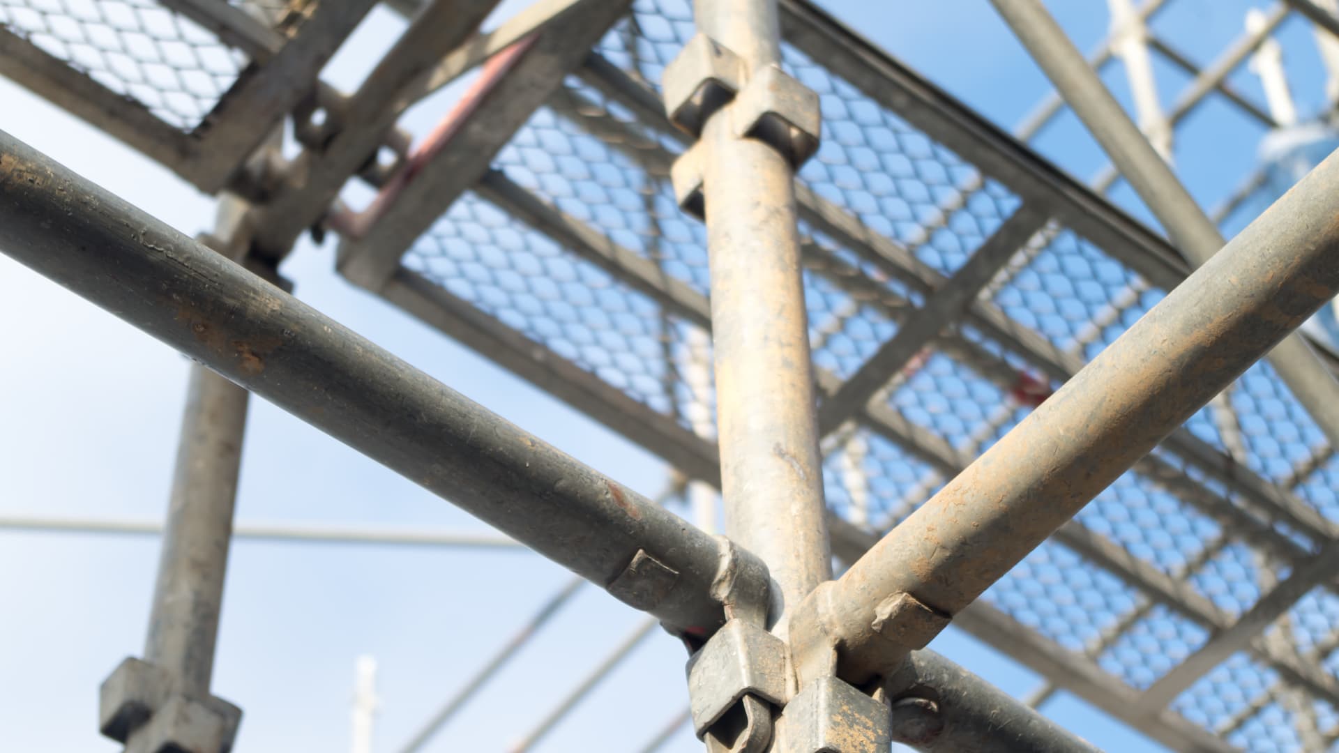 a metal scaffolding with a grid